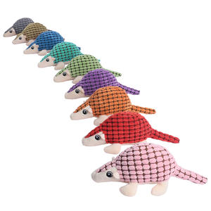 Nuovo arrivo 9-colore pangolino cigoloso giocattolo da masticare per cani morbido peluche Pet Pet con rumore <span class=keywords><strong>Maker</strong></span> - Product Image 4