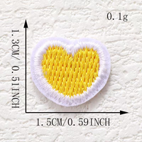 Ensemble de différentes couleurs bricolage vêtements accessoires brodé fer sur coeur Patch pour vêtements chemise