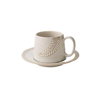 ชุดแก้วกาแฟเซรามิกมินิมอลพร้อมจานรอง ลายใบไม้สีขาว สำหรับดื่มชายามบ่าย ใช้ในออฟฟิศ ซัมเมอร์ 2024 - Product Image 2