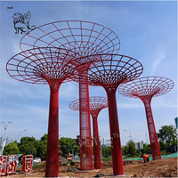 Projet de ville extérieur personnalisé Statue d'éclairage au design moderne Sculpture d'arbre en métal en acier inoxydable abstraite blanche