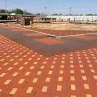 Briques en argile paysagère pour application au sol, briques en terre cuite frittée poreuses