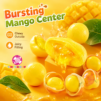 Groothandel Halal Op Maat Gemaakte 3D Knisperende Mango Gummies Balvormige Fruitjam Gevulde Zachte Jelly Gummy Snoepjes voor Kinderfeestjes