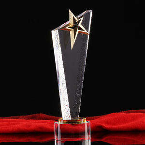 MH-J0322 स्पष्ट ग्लास गोल्डन स्टार ब्लेड ट्रॉफी स्मारिका उपहार के लिए क्रिस्टल स्टार ट्रॉफी - Product Image 2