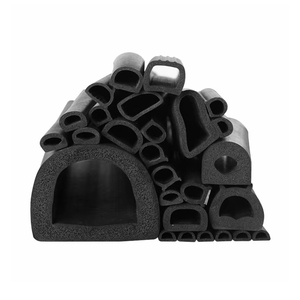 Productos de caucho EPDM personalizados, espuma sólida, formas especiales cuadradas, sellos extruidos, corte, color negro, para ventanas de automóviles. - Product Image 2