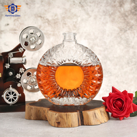 Personnalisé 500ml Plat Fantaisie Cristal Épice Premium Verre Brandy Bouteille Bouchon En Liège Estampage À Chaud Vodka Whisky