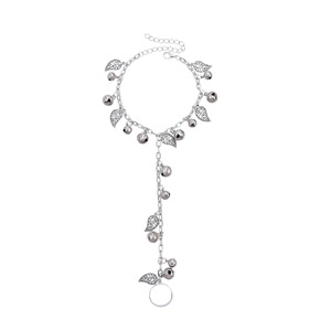 <span class=keywords><strong>Bracciale</strong></span> da Danzatrice in Lega Placcato Argento <span class=keywords><strong>con</strong></span> Anello e Catena da Dito, Stile Etnico alla Moda, <span class=keywords><strong>con</strong></span> Foglie a Campana Intagliate - Product Image 5