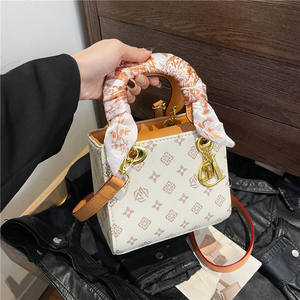 Neue Luxus berühmte Marke Designer PU One-Shoulder Einkaufstasche für Frauen Trend ing Damen handtaschen Messenger Bags - Product Image 2