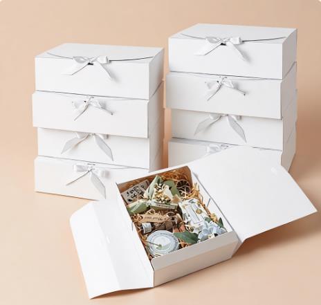 Custom Logo Kraft Paper Wedding Favor Box with Ribbon Bow Souvenir Gift Packaging for Events for Wedding Birthday Party Favors