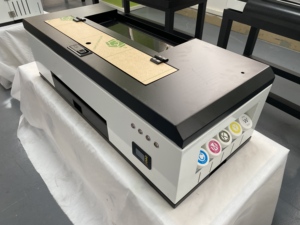Nuova Stampante DTF-B Automatica A3 1390/L1800 con Testina di Stampa <span class=keywords><strong>Epson</strong></span>, Scheda BYHX per Incisione Targhette e Stampa su Magliette, 1 Anno di Garanzia - Product Image 4