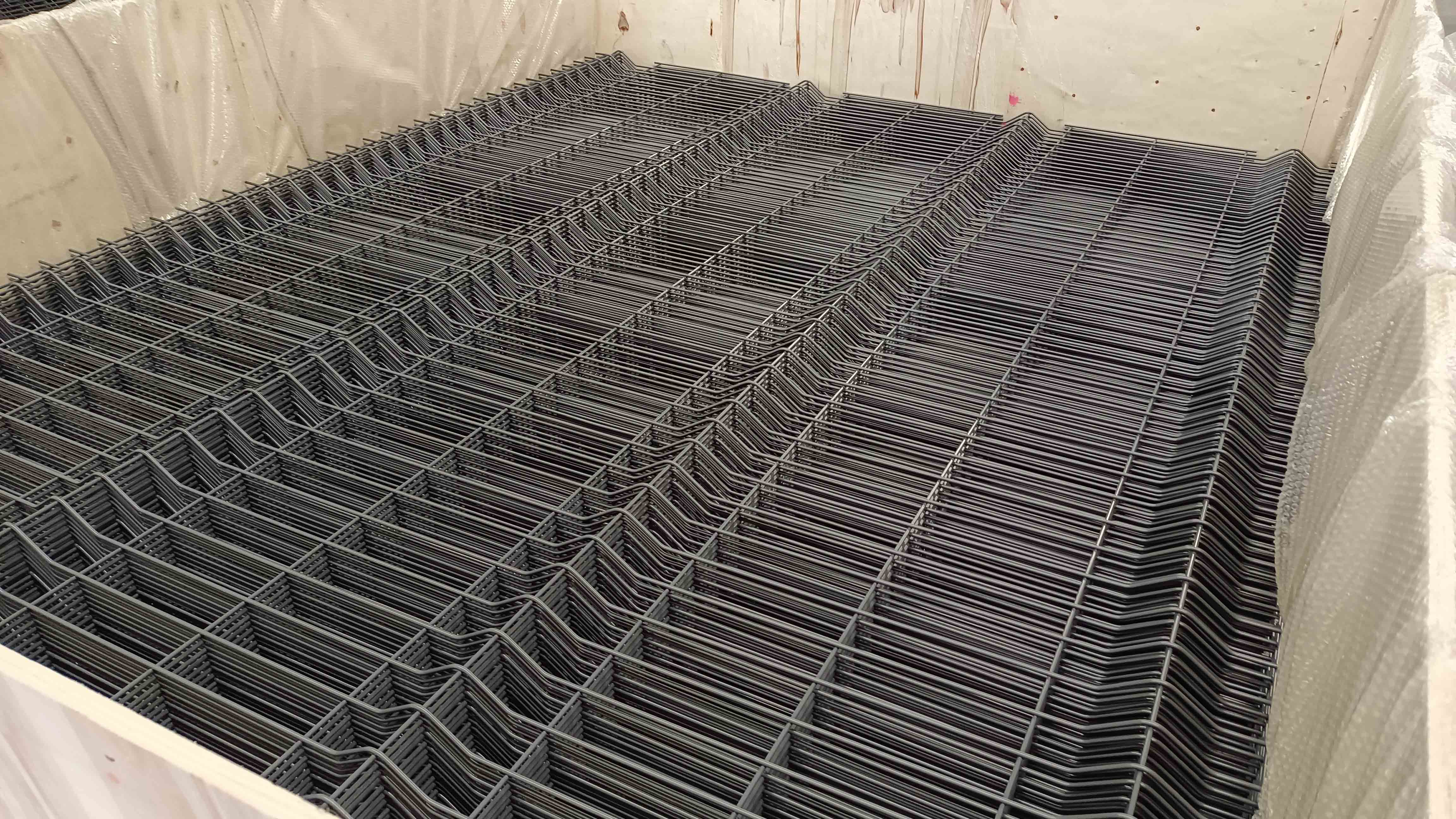 Powder Coated 1.5m 3d Curved Wire Mesh Fence Galvanized Steel
