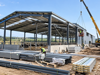 Structure en acier galvanisé pour bâtiment agricole, poulailler, hangar à bétail, bergerie