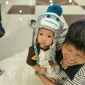 2025 модные вязаные крючком шапки обезьяны коричневые Тканые вручную зимние наушники косички для детских вечеринок и праздников - Product Image 5