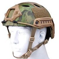 Casque de boxe tactique en matériaux composites, type couvrant la nuque, protection extrême contre les chocs, avec supports d'accessoires