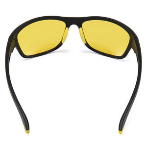 Gafas de Sol Deportivas Polarizadas para Hombre, Montura Negra, Lentes Amarillas, Protección UV400 TAC, para Ciclismo, Conducción y Actividades al Aire Libre - Product Image 1