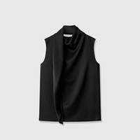 Haut à col bénitier en soie 100% beige pour femme, nouveau style d'été, dos ouvert drapé avec décoration boutonnée, style décontracté