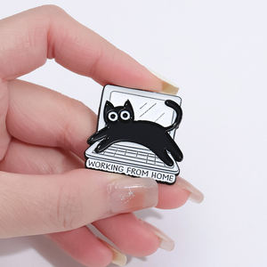 หมุดเคลือบแมวดํา คิดว่ากําหนดเองก่อนที่คุณคลิกเข็มกลัด ป้ายปกทํางานจากบ้าน ของขวัญเครื่องประดับตลกสําหรับเพื่อน - Product Image 3