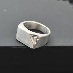 Anello in Stile Punk <span class=keywords><strong>di</strong></span> Alta Qualità con Angolo Mancante e Finitura Opaca - Product Image 5