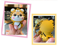 Porte-clés de poupée en Pvc 3d rayé, joli bijou fantaisie pour sac de Couple, pendentif motif Animal de dessin animé