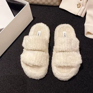 Zapatillas de piel de doble correa mullidas para mujer invierno nuevas zapatillas planas de goma de lana Artificial