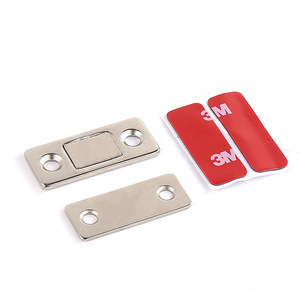 Loquet magnétique en acier inoxydable à résonance pour porte de placard en bois, fixation murale sans perçage CT 01 - Product Image 2