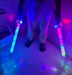 Épée pixel Mine Sword avec lumières LED diamantées, baguette sabre laser Minecraft, jouet mosaïque sonore et lumineux - Product Image 2