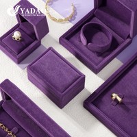 Boîte à bijoux en velours violet de haute qualité YADAO, logo personnalisé pour l'emballage de bagues, colliers, bracelets, pendentifs