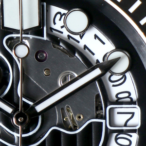 นาฬิกาข้อมือ MINUTETIME รุ่น Sub Case Hollow Out NH35 หรูหรา กระจกแซฟไฟร์ หน้าปัดเรืองแสง เข็มเรืองแสง ระบบอัตโนมัติ กันน้ำ - Product Image 5