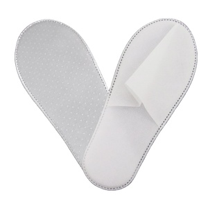 Machine à fabriquer des pantoufles jetables pour hôtel écologique en gros, pantoufles pour hommes - Product Image 1