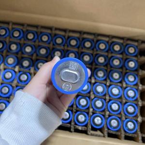 Bon <span class=keywords><strong>prix</strong></span> 3.2v cellules cylindriques Akku Lfp C33 <span class=keywords><strong>C40</strong></span> 33140 40135 3.2v 15ah 20ah Lifepo4 batterie au lithium pour batterie - Product Image 4