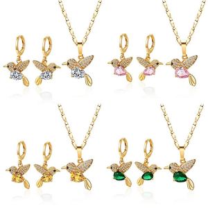 Conjunto de Joyería Moderno para Mujer, Chapado en Oro de 18K, con Circonitas, Diseño de Alas de Pájaro, para Bodas, Fiestas, Aniversarios y Compromisos - Product Image 1