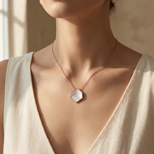 คอลเลกชั่นใหม่งานแฮนด์เมดสร้อยคอจี้เพชรธรรมชาติสีขาวมุกแท้18K - Product Image 1
