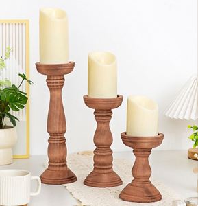 Ensemble de trois bougeoirs cylindriques élégants en bois massif pour mariage et banquet, ornement de table en bois massif, support de bougie - Product Image 1