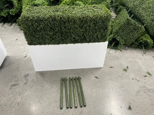 Panneau de feuillage vert en plastique anti-UV, mur végétal artificiel, clôture d'intimité, haie de buis avec <span class=keywords><strong>jardinière</strong></span> noire - Product Image 3
