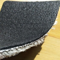 Granule en caoutchouc anti-dérapant soutenant le tapis non-tissé écologique de voiture de velours de feutre