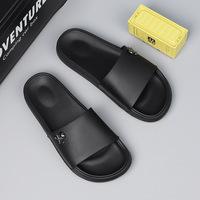 OLICOM Sandales en EVA et PVC pour Hommes, Motif Tête de Mort Métallique, Nouvelle Mode, Légères, Couleur Unie, Confortables, avec Soutien de la Voûte Plantaire, Tailles 39-47