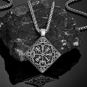 Colgante de acero inoxidable con runas vikingas nórdicas, forma de diamante, nudo celta, collar para hombre, joyería cultural - Product Image 2