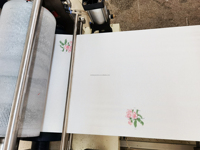 Machine à fabriquer des bavoirs dentaires jetables de bonne qualité