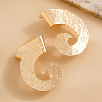 Boucles d'oreilles exagérées en forme de serpent vague irrégulière pour femmes déclaration de mode Punk Piercing boucle d'oreille bijoux Steampunk(ES198)