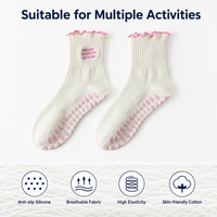 Chaussettes de yoga personnalisées avec logo brodé, chaussettes en coton à volants pour femmes, chaussettes de Pilates antidérapantes pour la saison d'automne