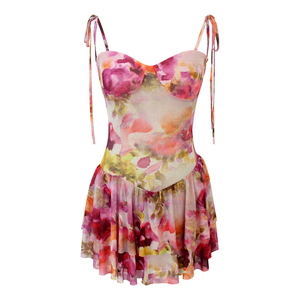 Abito Estivo da Donna e Ragazza con Stampa Floreale Acquerello, Scollo a Cuore, Spalline con Fiocco e Balze a Strati, Mini Abito da Festa - Product Image 1