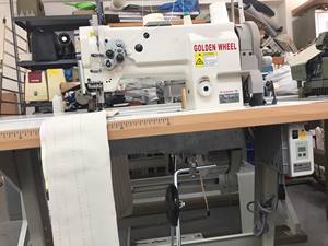 Machine à coudre industrielle à double aiguille Golden Wheel 4250 avec entraînement par aiguille et pied marcheur - Product Image 4