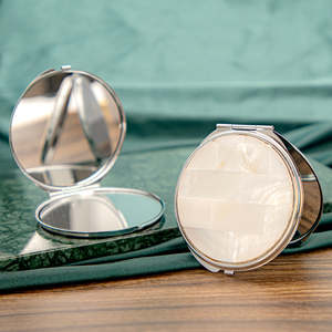 Luxury Natural Mother of Pearl Round <b>Compact</b> <b>Mirror</b> Gold Silver Plated Metal Folding Dual Sided HD Glass Pocket Makeup <b>Mirror</b> - Product Image 3