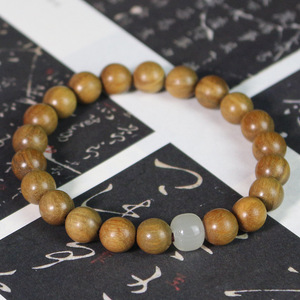 สร้อยข้อมือไม้จันทน์สีเขียว 8 มม. แบบเส้นเดี่ยว 22 เม็ด สำหรับทุกเพศ สวมใส่ได้ทุกวัน เครื่องประดับสไตล์จีนแบบใหม่ - Product Image 3