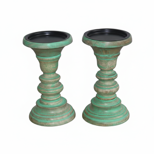 Bougeoirs modernes en bois naturel avec motif de sculpture pour la décoration de la maison et les occasions de Noël - Product Image 1