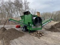 Machine de Criblage Mobile à Tambour Rotatif pour Terre Végétale, Copeaux de Bois, Sable et Roches à Vendre