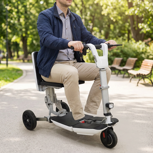 Scooter de mobilité à cadre en aluminium approuvé par l'UE, THE130B avec conception pliable rapide, spécialement conçu pour les personnes âgées - Product Image 1