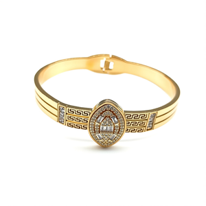 Bracelet géométrique classique tendance en acier inoxydable 316L plaqué or PVD avec accents de diamants pour femmes, bijoux - Product Image 2