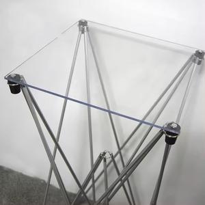 Tavolo Pieghevole Magic Spider Trucchi di Magia per Mago Accessori da Palco e Close-Up Gimmick Oggetti di Scena Illusioni Tavolo Magico Regolabile - Product Image 5