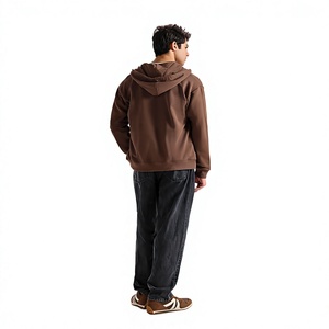 เสื้อฮู้ดผู้ชายสีน้ำตาล ทรงปกติ ผ้าฝ้ายเฟรนช์เทอร์รี่ สีพื้น สวมใส่สบายๆ สำหรับฤดูใบไม้ร่วง ดีไซน์กระเป๋าซิปด้านหน้า - Product Image 2