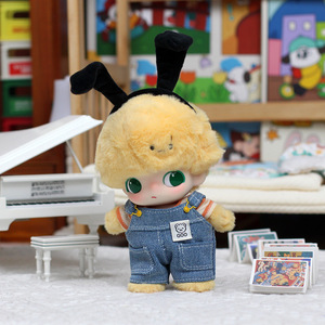 ดิมู ตุ๊กตาเสื้อผ้าโอเวอร์ออลส์ ไวนิล พวงกุญแจตุ๊กตาขนาดเล็ก สำหรับเด็กอายุ 8 ถึง 13 ปี ของเล่นสำหรับทุกเพศ - Product Image 1